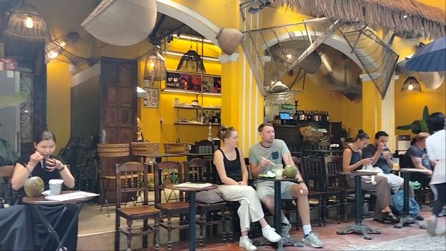 Ну очень атмосферное место!