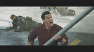 Круче некуда: Крис и Дракон Ло ворвались на завод