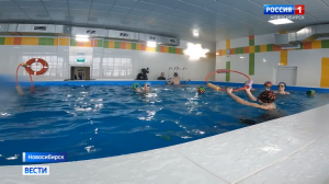 Мэр Новосибирска посетил открывшийся школьный бассейн