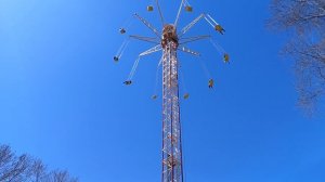 Парк развлечений. Южно-Сахалинск. Аттракцион "Повелитель небес"