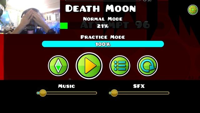 Geometry Dash, но я пытаюсь пройти Death Moon. Два дня пошли не зря?