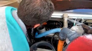 Кубинский умелец перевёл старый Fiat 126p на уголь — теперь машина ездит без бензина.