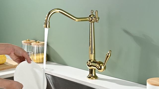 Смеситель для кухни с подключением к фильтру Paulmark Retro Re213226-G