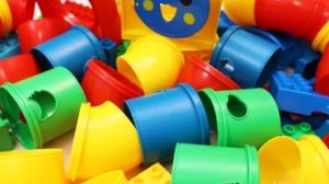 Залипательное видео с горкой и шприками для детей. используя лего трубы,шарики. #дети #видеодлядетей