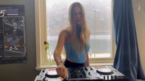 MRL - Just a chill girl mix (lofi deep house)