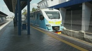 Электропоезд в Крыму.