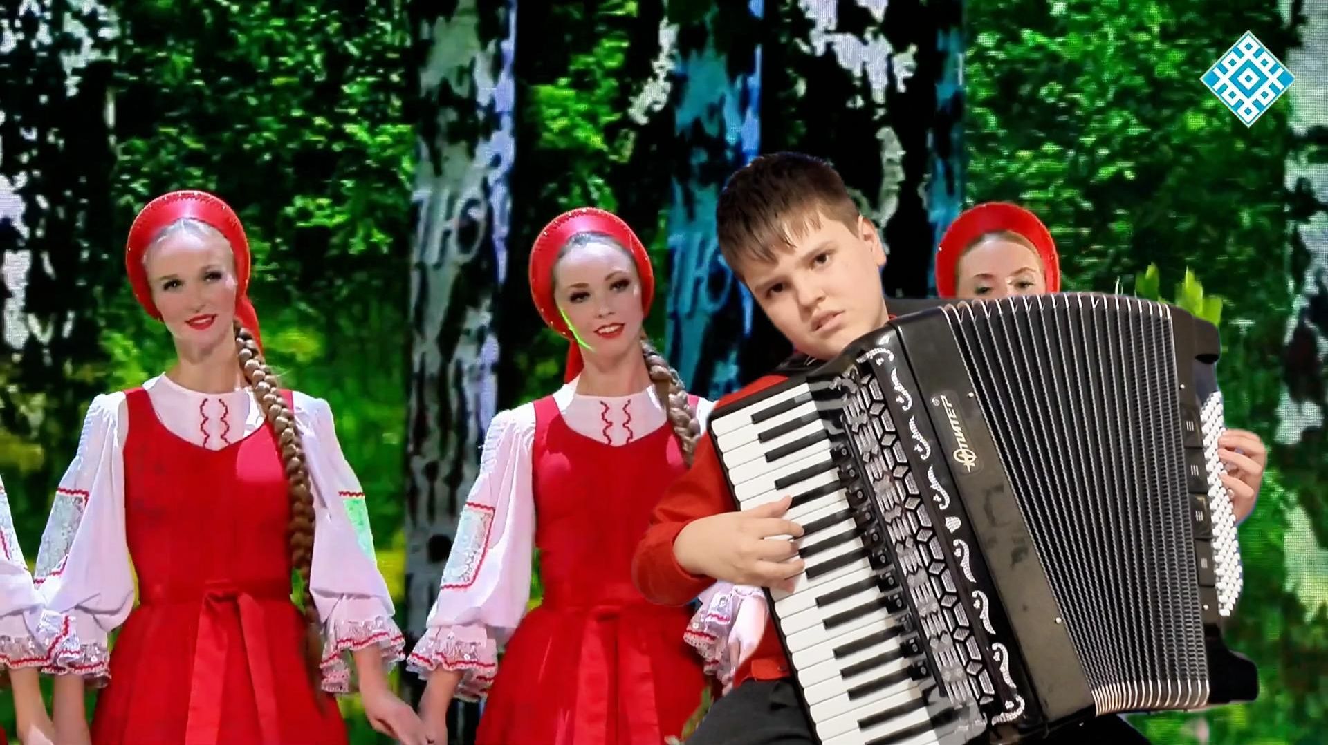 КАКАЯ ГРАЦИЯ, КАКАЯ НЕЖНОСТЬ!!!_"ПОДМОСКОВНАЯ ХОРОВОДНАЯ"_АРУС МИРОН_АККОРДЕОН