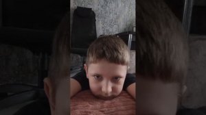 я Иза друга чуть не родил (но я родил)...