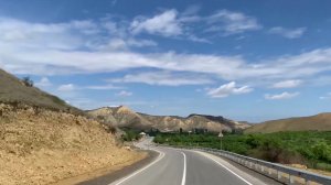 Дорога в Зизиковское ущелье из люка авто мимо посадок фундука Южный Дагестан