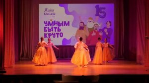 "Менуэт" младшая группа ОХС "Фиеста"