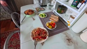 Опыта нет. Но телёнка приняла и зерна надробила!