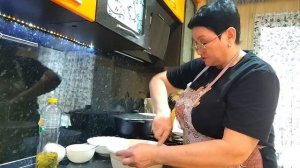 ЖИЗНЬ В СЕЛЕ:3 часть/ТЕСТО НА БЕЛЯШИ/Видео с продолжением