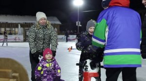 Катание на коньках на катке Фосагро в Вологде
