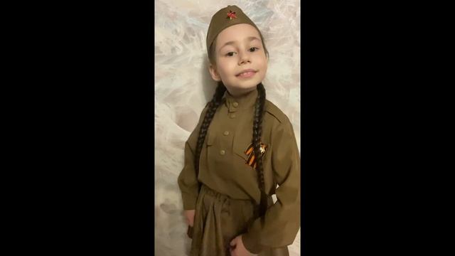 #НашиГерои. Елизавета Макарова. "День Победы" смотреть онлайн