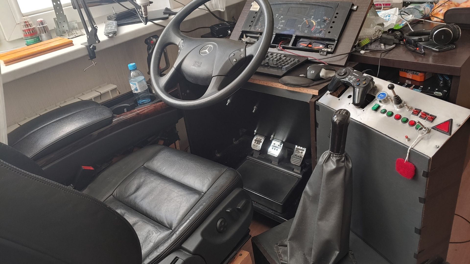 Вынужденный ремонт подиума