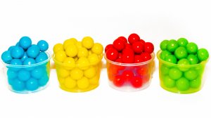 Учить Цвета СЮРПРИЗЫ из РАЗНОЦВЕТНЫХ Шариков с ИГРУШКАМИ Фиксики Маша и Медведь и другие