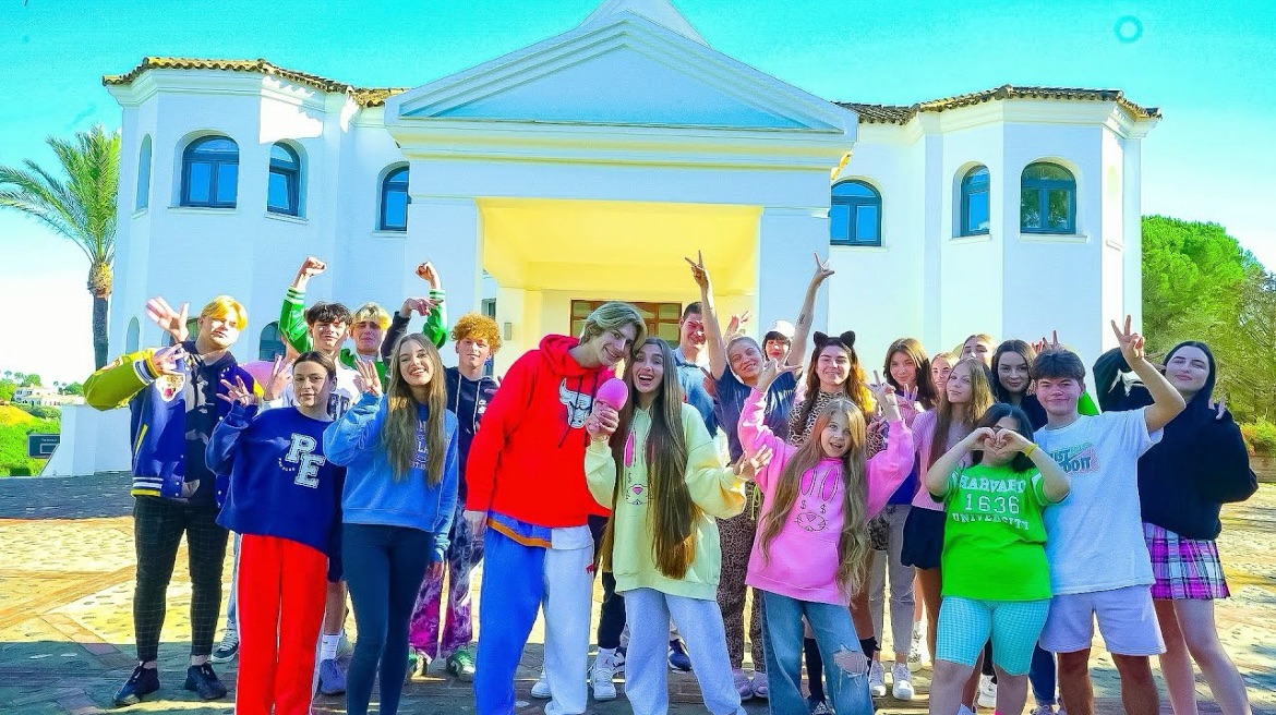 Леди Диана  ДИАНА ПОКАЗАЛА РЕАЛЬНУЮ ЖИЗНЬ НА ВИЛЛЕ BUNNY!!!