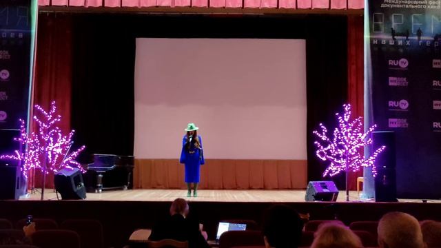 Путь твой защитит наша вера в свет!