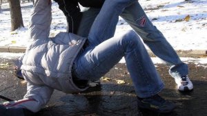 Много Еврейской крови может пролится в мире увы - Или толпа  напала на вышедших из синагоги