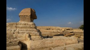 Три пирамиды молча дышат Песня(в основном мистические песни у меня)