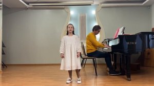 «Русская сторонка» слова В. Бредиса, музыка Е. Филипповой