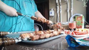 ПРОСТАЯ ЖИЗНЬ 45// ОТКРЫЛИ СЕЗОН ШАШЛЫКОВ// НО МНОГО НЕ СЪЕЛИ// ЖИЗНЬ ПРОСТЫХ ЛЮДЕЙ