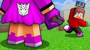 Девушка-десептикон преследует Джей-Джея. Майнкрафт Мультик