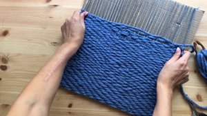 Ткачество на картоне. Шарф-снуд.