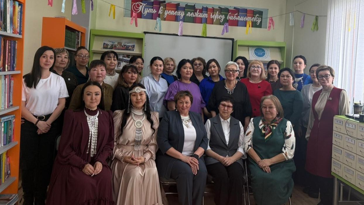 Круглый стол "Сохранение и поддержка традиций, культуры и языков в Олекминском районе" смотреть онлайн