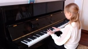 Никитченко Анастасия. I возрастная категория 
1.А.Ф.Гедике "Танец"
2.И.С. Бах "Волынка"