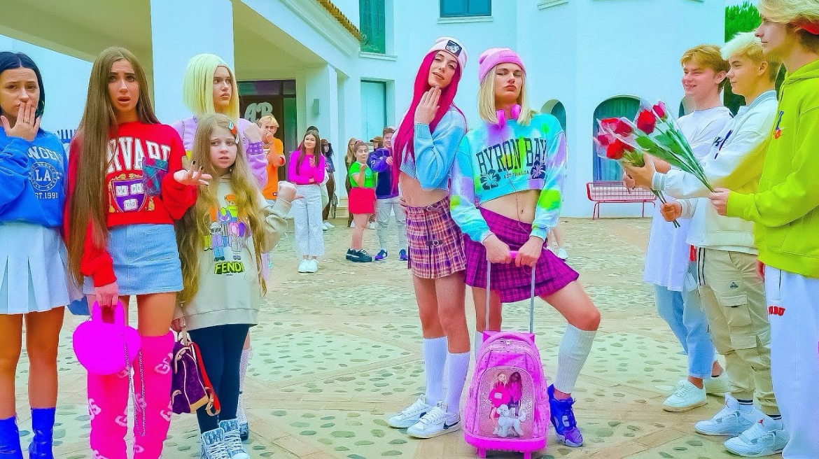 Леди Диана  НОВЫЕ СУПЕР ДЕВУШКИ В АКАДЕМИИ BUNNY!! ПАРНИ ПРОСТО СОШЛИ С УМА ОТ КРАСОТОК!!