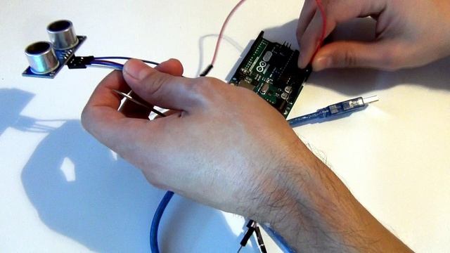 Ультразвуковой датчик и arduino