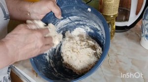 Обед в четыре руки.Жарю пирожки.