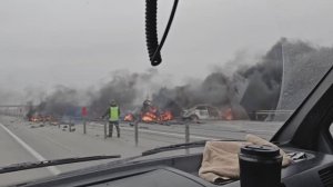 Дальнобой на «Газели» стал очевидцем крупного ДТП с пожаром и гибелью.