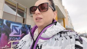 1  Отнесла Айлу на чистку зубов.