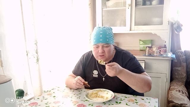 Обед. Приятного аппетита 😉 смотреть онлайн
