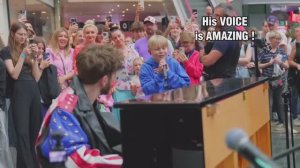 12-летний Бьярне устроил флешмоб в развлекательном центре # Bjarne # дети # петь # мальчик # зал