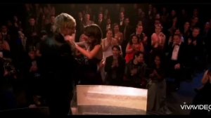 Остин и Элли - Обниму тебя