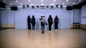 Idle - Hwaa|dance practice [MIRRORED]