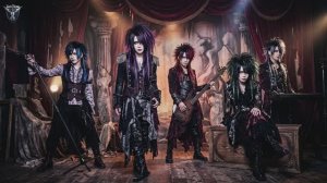 «мой японских трек в стиле (Visual Kei). песня («Театр Теней») на русский