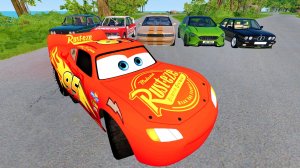 МАШИНКИ: МОЛНИЯ МАКВИН И ПРЫЖОК В ПРОПАСТЬ! 🏎️💥 КРУТЫЕ АВАРИИ В BeamNG Drive