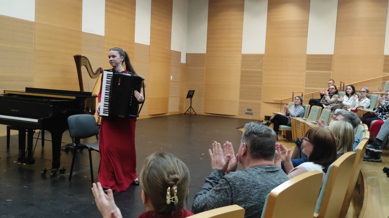 «Ты воспой в саду,соловейко» РНП в обр.Б.Мартьянова.Аккордеон Путниньш Дарья.Зал Прокофьева 21.03.26