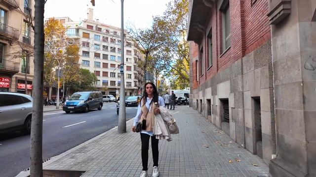 BARCELONA, Spain 🇪🇸 The Heart Of Catalonia - 4K Walking Tour