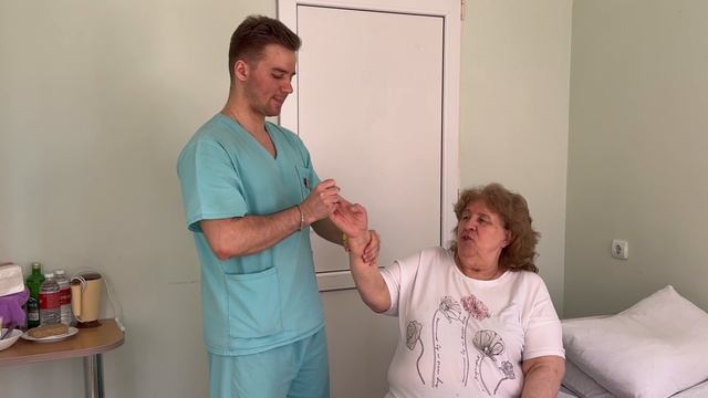 Лечебная гимнастика: проработка кисти и пальцев