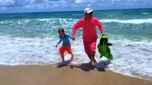 Настя и её приключение с игрушками на море. Истории для