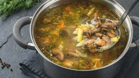 Я могу есть этот суп каждый день. Он настолько вкусный, вы будете готовить его хоть раз в неделю