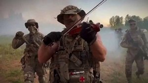 В нашем слаженном оркестре (Стих Юрий Волк)