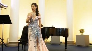 Дарья Вуйчик исполняет первую арию Виолетты из оперы «Травиата» Верди. Ф-но — Александр Жилинский