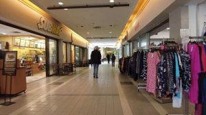 Dying Malls_ Cote St-Luc Shopping Center (Cote St-Luc, Qc)