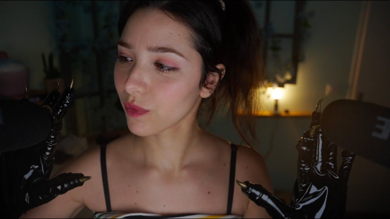 4K ASMR for Members: Scratching with Claws and unintelligible whispers